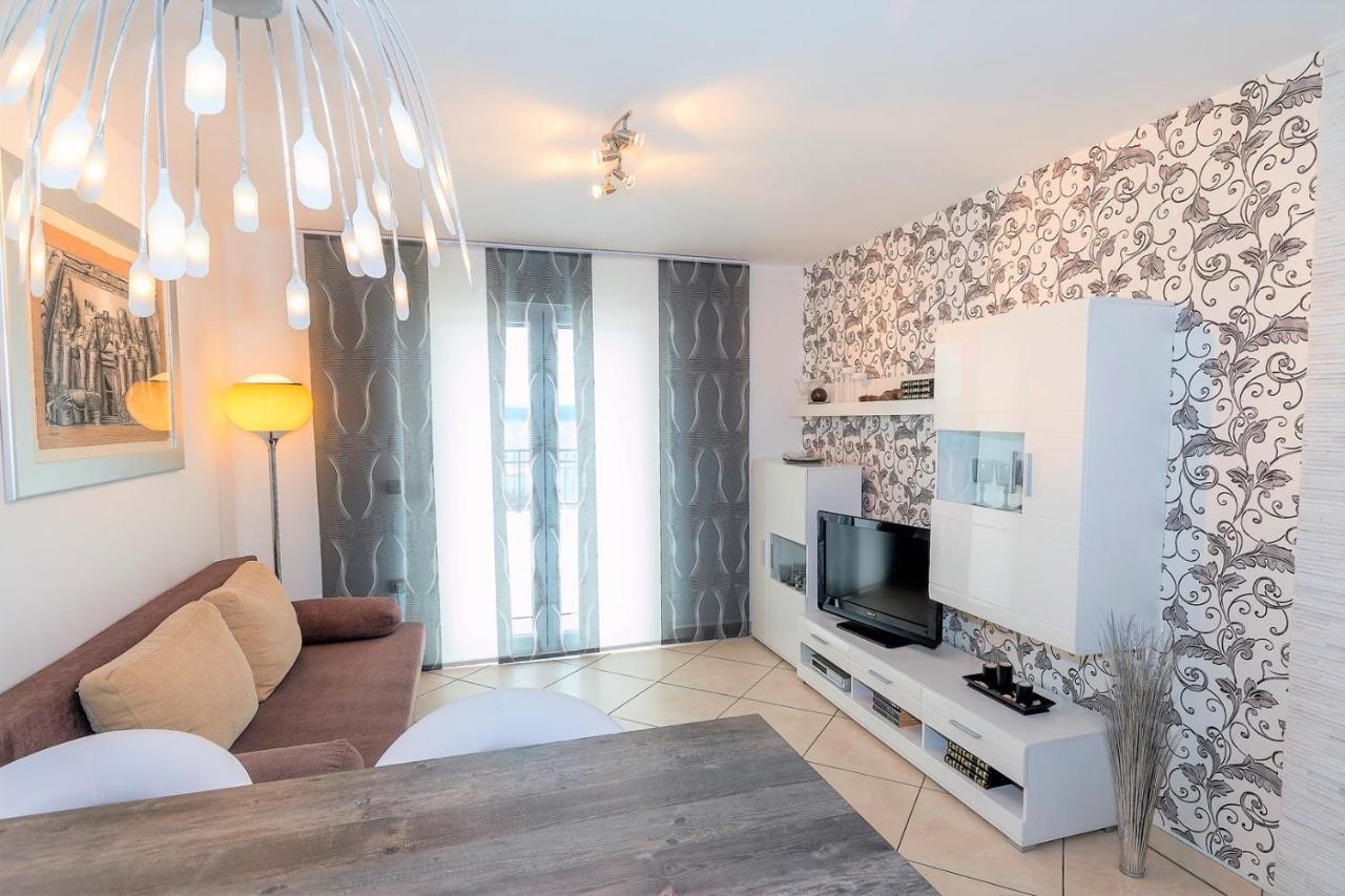 Holiday House Queens With Sea View Selce Esterno foto