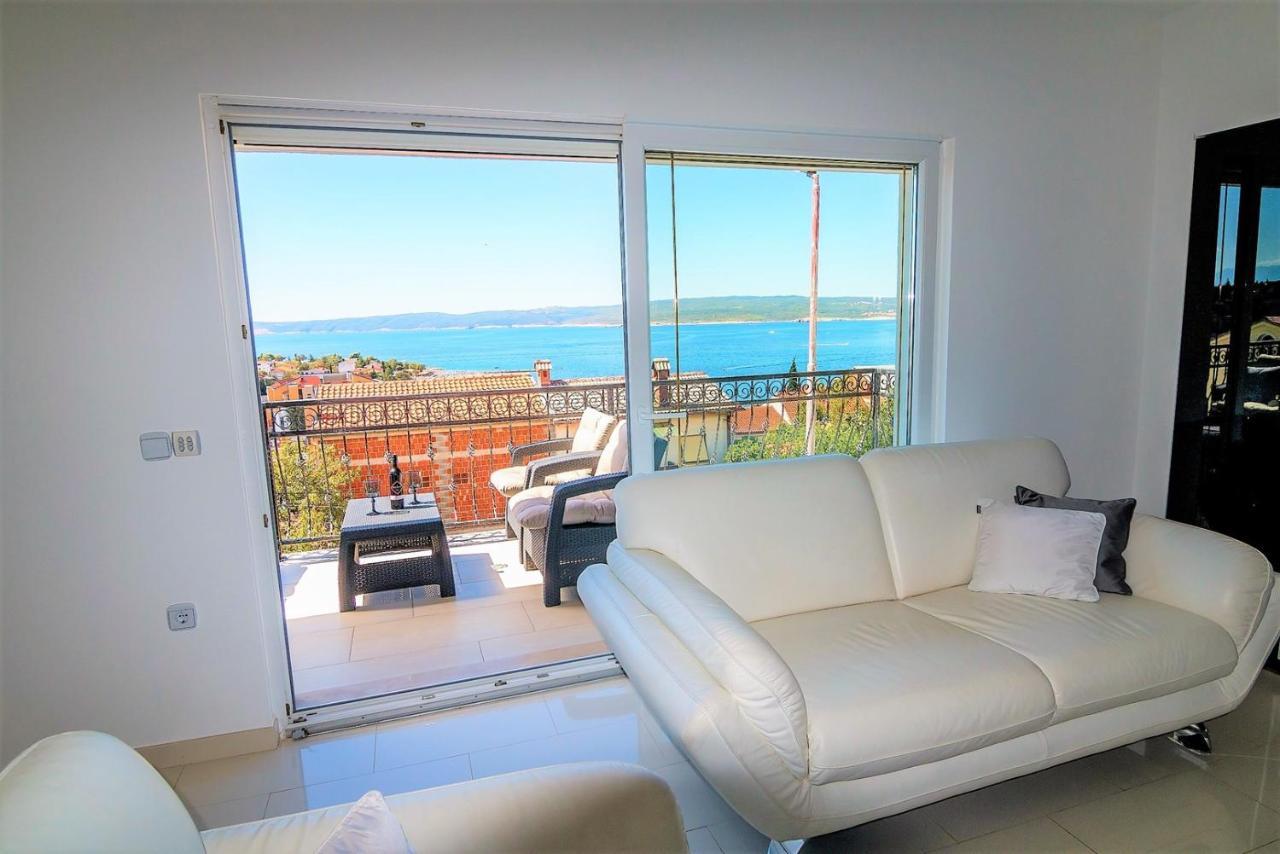 Holiday House Queens With Sea View Selce Esterno foto