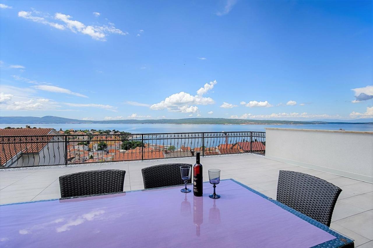 Holiday House Queens With Sea View Selce Esterno foto