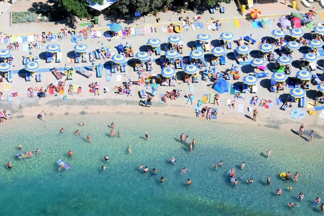 Holiday House Queens With Sea View Selce Esterno foto