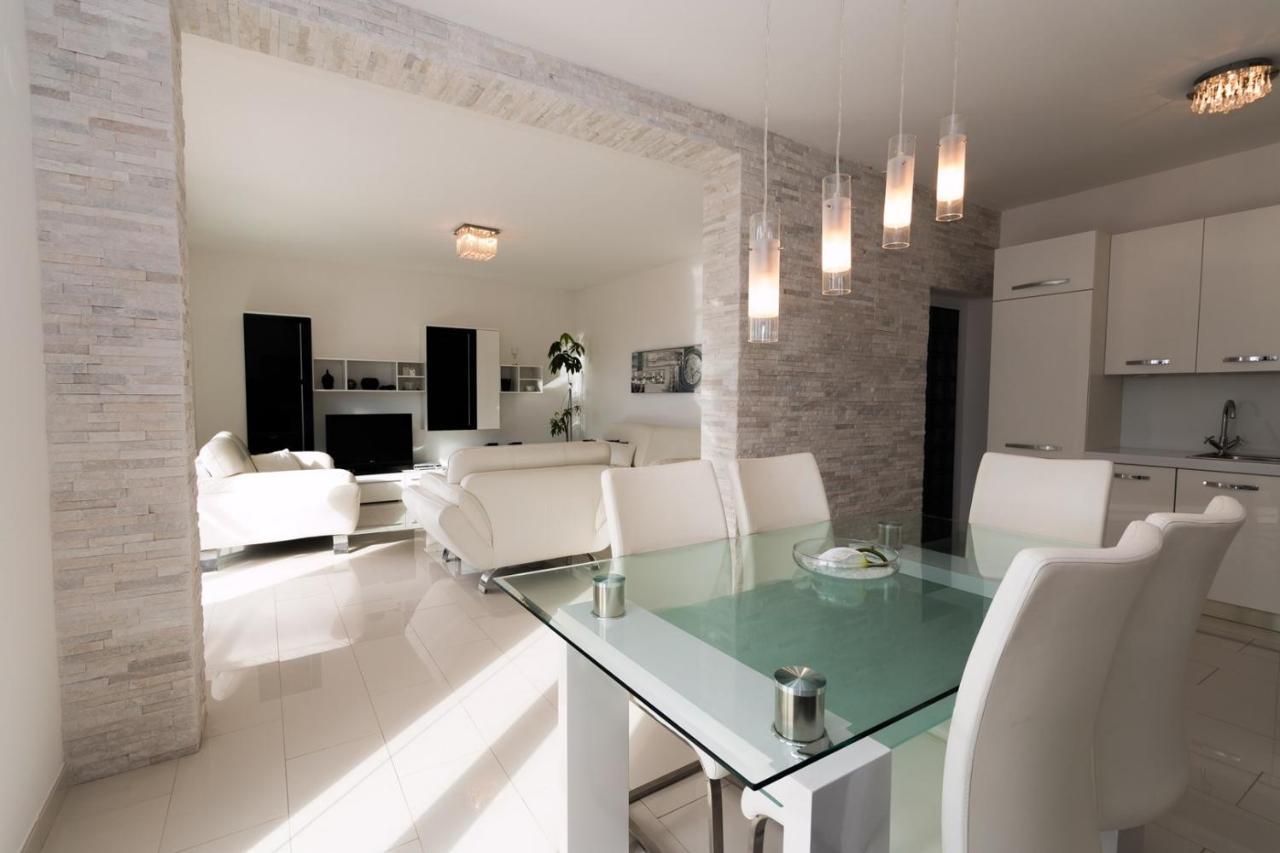 Holiday House Queens With Sea View Selce Esterno foto