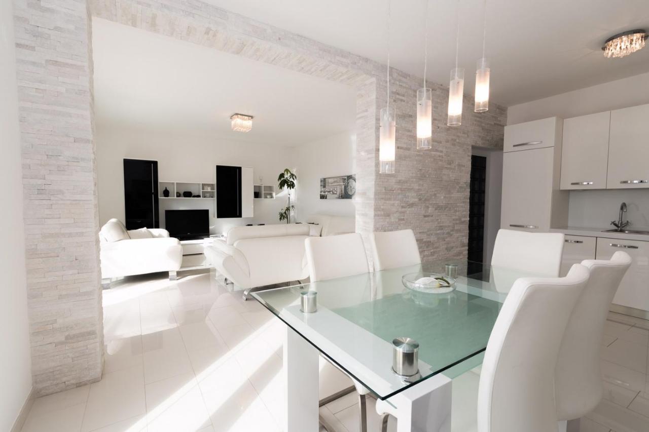 Holiday House Queens With Sea View Selce Esterno foto