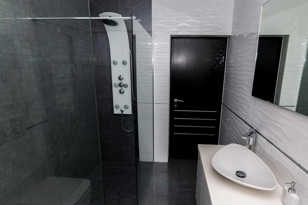 Holiday House Queens With Sea View Selce Esterno foto